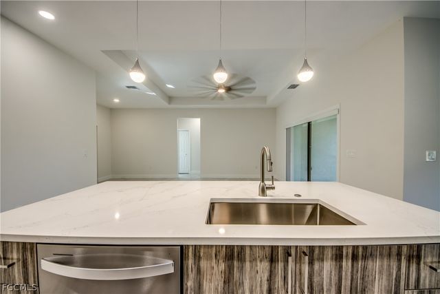 2512 48th ST W, Lehigh Acres, FL 33971