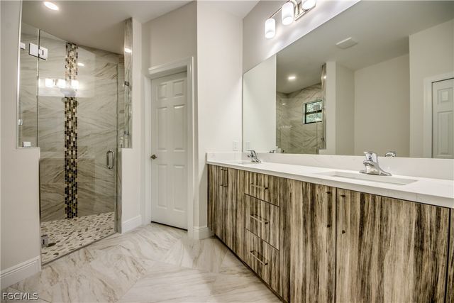 2512 48th ST W, Lehigh Acres, FL 33971