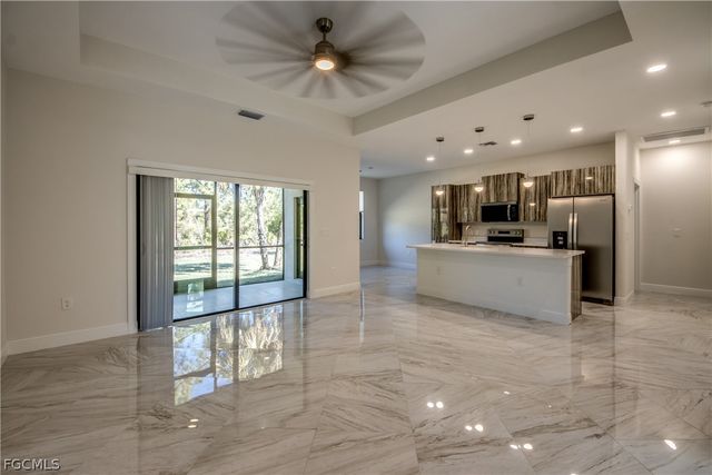 2512 48th ST W, Lehigh Acres, FL 33971