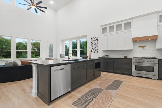 604 Peggs Street, Desoto, TX 75115