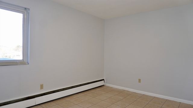 6 Hayes Rd 10, Boston, MA 02131