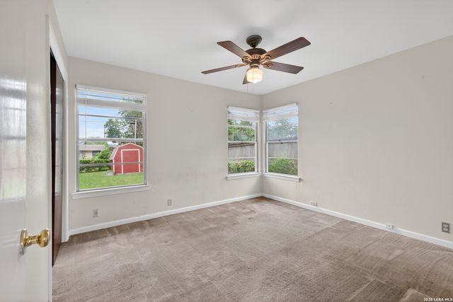 7702 Mertz, San Antonio, TX 78216