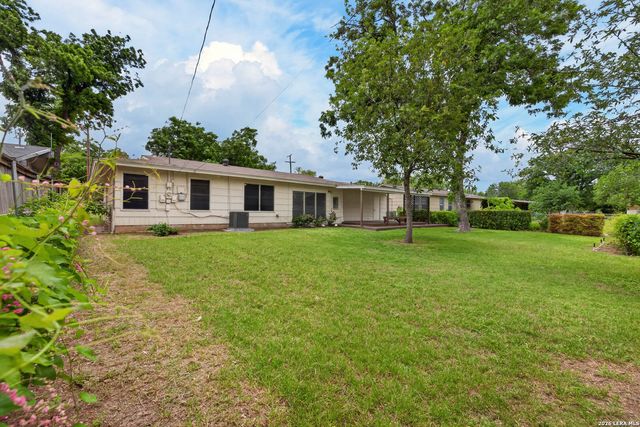 7702 Mertz, San Antonio, TX 78216