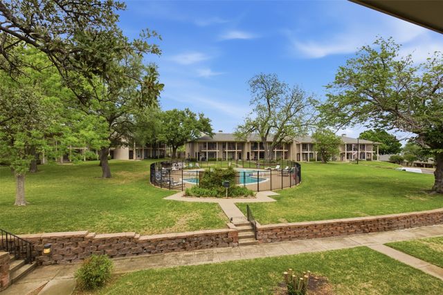 5852 Marina Drive 21, Garland, TX 75043