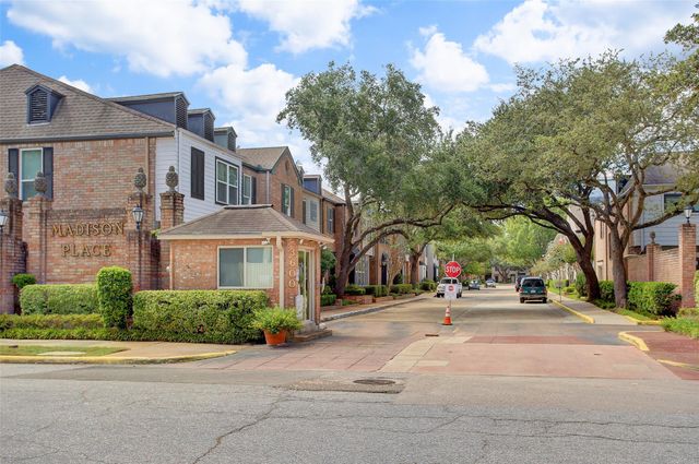 3623 Wakeforest Street, Houston, TX 77098