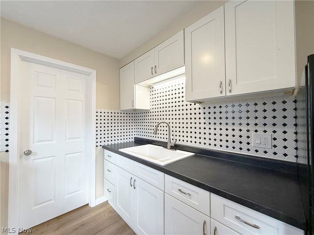 1528 Maine Avenue, Lorain, OH 44052