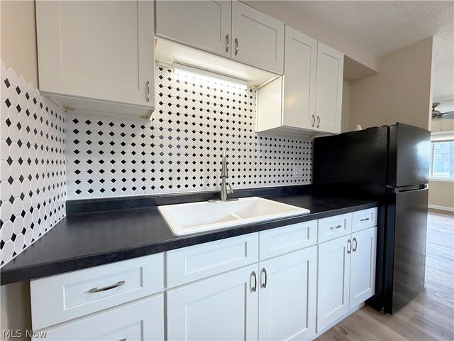 1528 Maine Avenue, Lorain, OH 44052