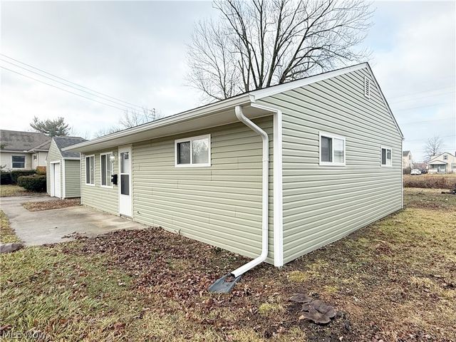 1528 Maine Avenue, Lorain, OH 44052