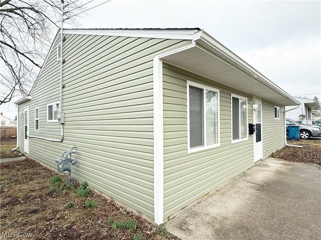 1528 Maine Avenue, Lorain, OH 44052