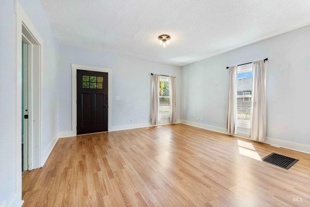 1805 3rd Street S, Nampa, ID 83651