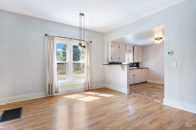 1805 3rd Street S, Nampa, ID 83651