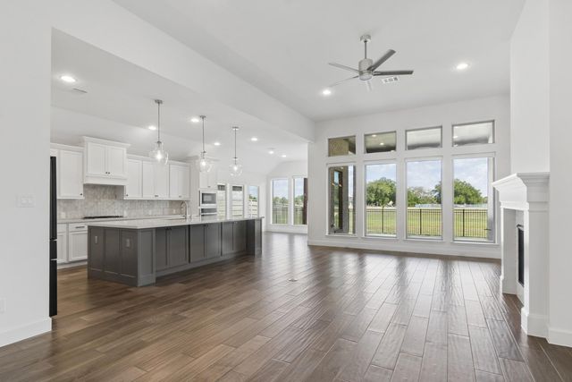 4905 Mulberry Shrubs Lane, Manvel, TX 77578