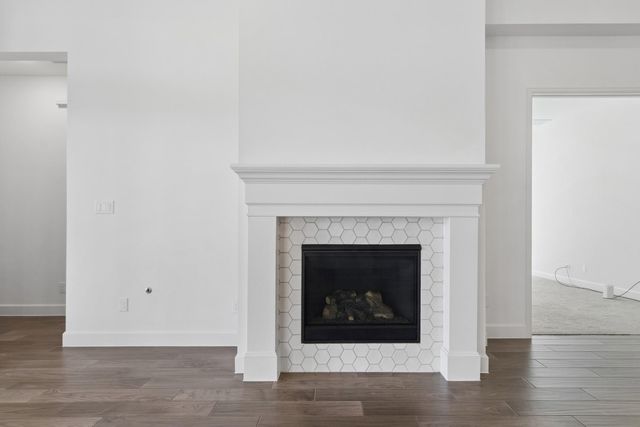 4905 Mulberry Shrubs Lane, Manvel, TX 77578