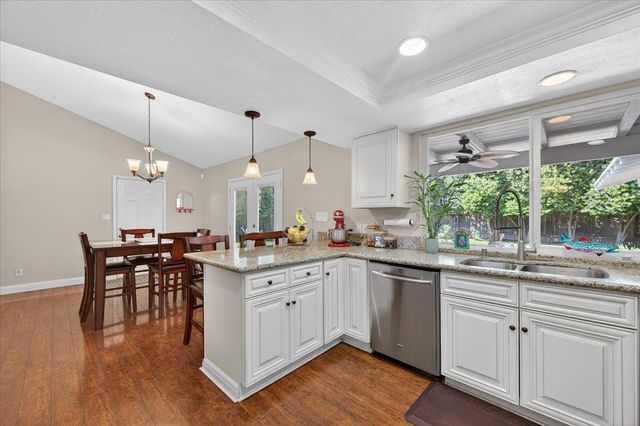 3132 W Alluvial Avenue, Fresno, CA 93711