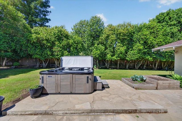 3132 W Alluvial Avenue, Fresno, CA 93711