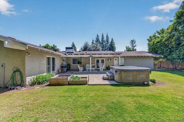 3132 W Alluvial Avenue, Fresno, CA 93711