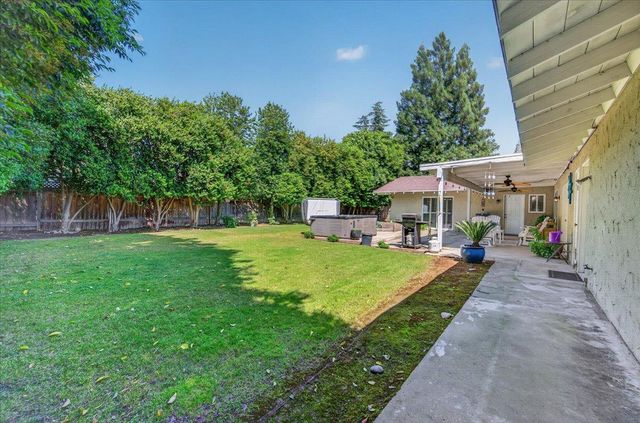 3132 W Alluvial Avenue, Fresno, CA 93711