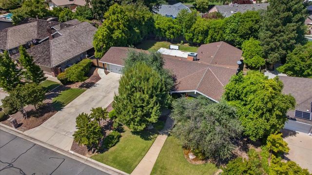 3132 W Alluvial Avenue, Fresno, CA 93711