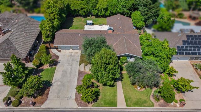 3132 W Alluvial Avenue, Fresno, CA 93711