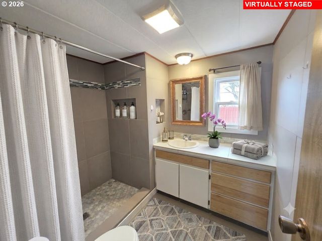 3909 E FOURTH PLAIN Blvd 11, Vancouver, WA 98661
