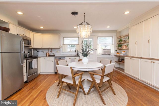 6 OXFORD CIR, West Norriton, PA 19403