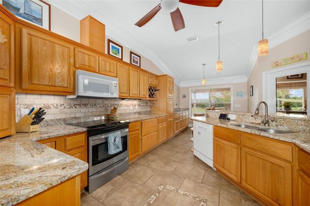 6739 SE 67TH COURT, Trenton, FL 32693