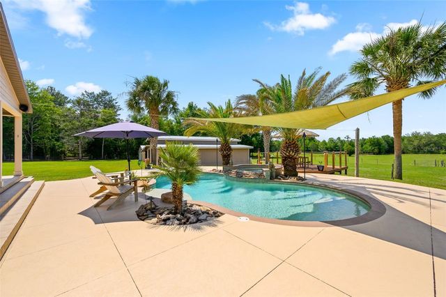 6739 SE 67TH COURT, Trenton, FL 32693