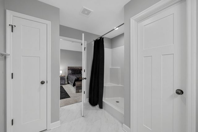 107 Seattle Slew Ct, Hopkinsville, KY 42240