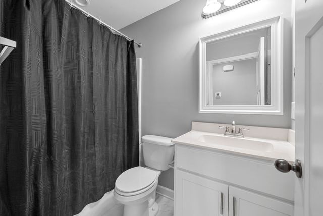 107 Seattle Slew Ct, Hopkinsville, KY 42240