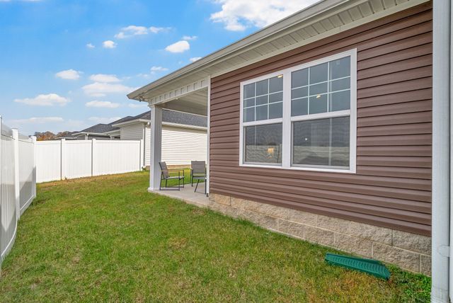 107 Seattle Slew Ct, Hopkinsville, KY 42240