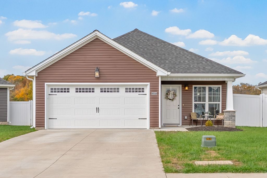 107 Seattle Slew Ct, Hopkinsville, KY 42240