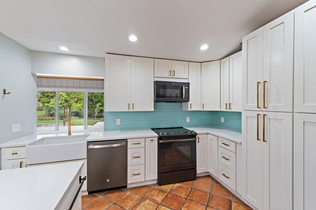 18169 Lake Bend Drive, Jupiter, FL 33458