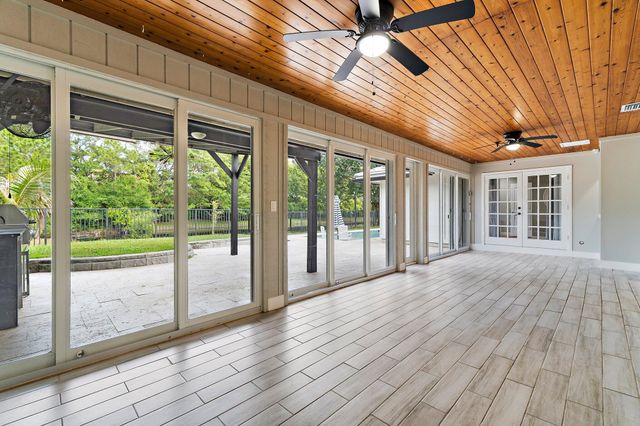18169 Lake Bend Drive, Jupiter, FL 33458