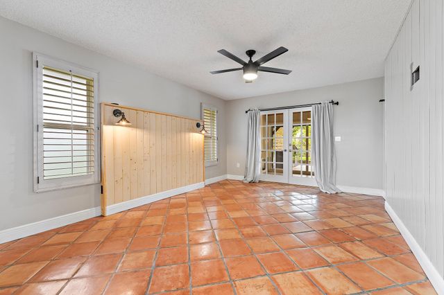 18169 Lake Bend Drive, Jupiter, FL 33458