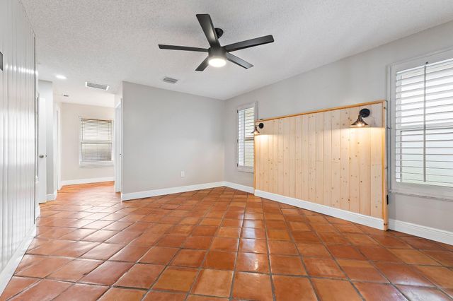 18169 Lake Bend Drive, Jupiter, FL 33458