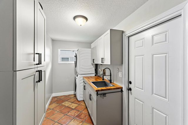 18169 Lake Bend Drive, Jupiter, FL 33458