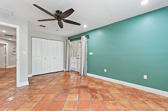 18169 Lake Bend Drive, Jupiter, FL 33458