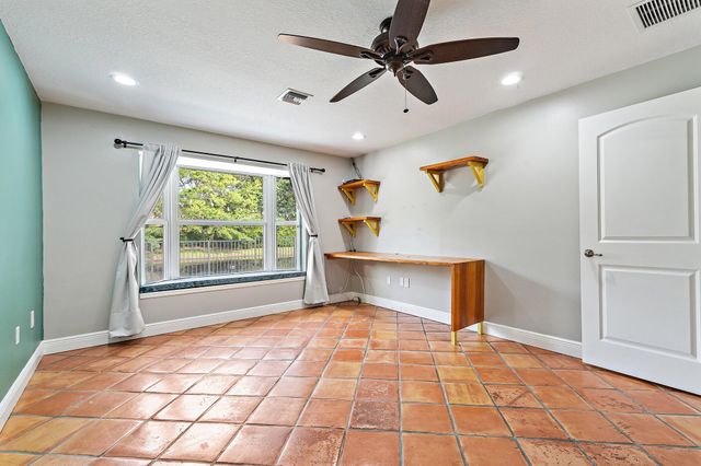 18169 Lake Bend Drive, Jupiter, FL 33458