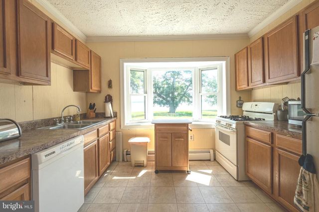 13922 RIVER RD, Newburg, MD 20664
