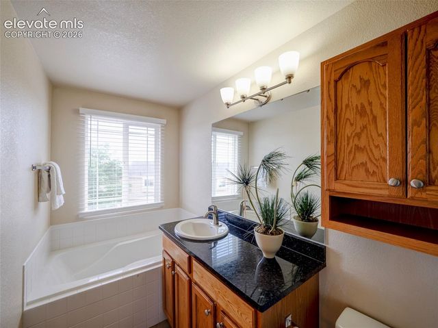 2249 Stepping Stones Way B, Colorado Springs, CO 80904