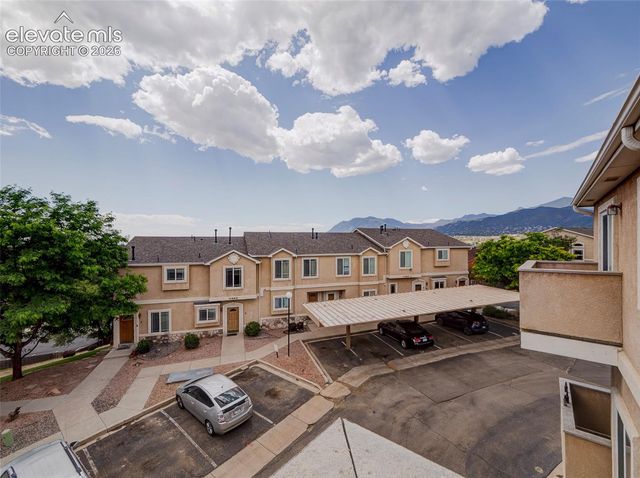 2249 Stepping Stones Way B, Colorado Springs, CO 80904