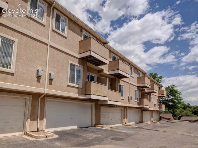2249 Stepping Stones Way B, Colorado Springs, CO 80904