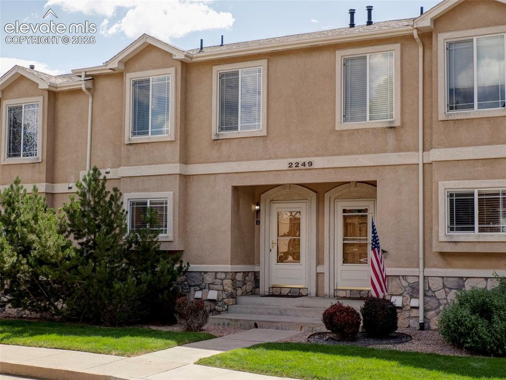 2249 Stepping Stones Way B, Colorado Springs, CO 80904