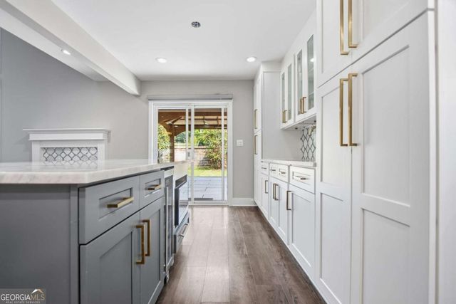 114 Woodhaven Way, Alpharetta, GA 30009