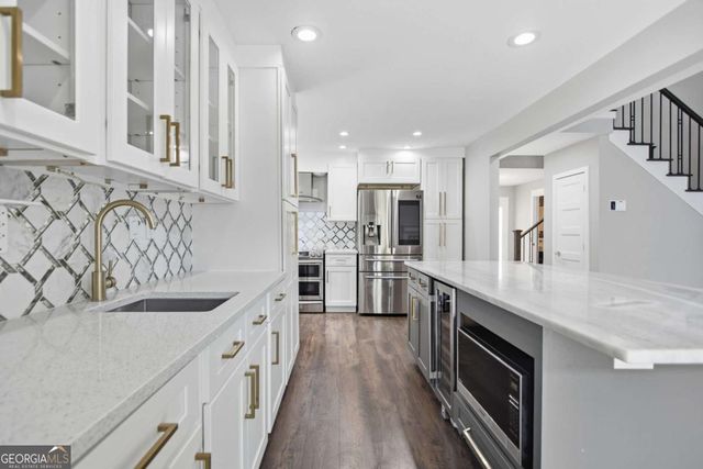 114 Woodhaven Way, Alpharetta, GA 30009