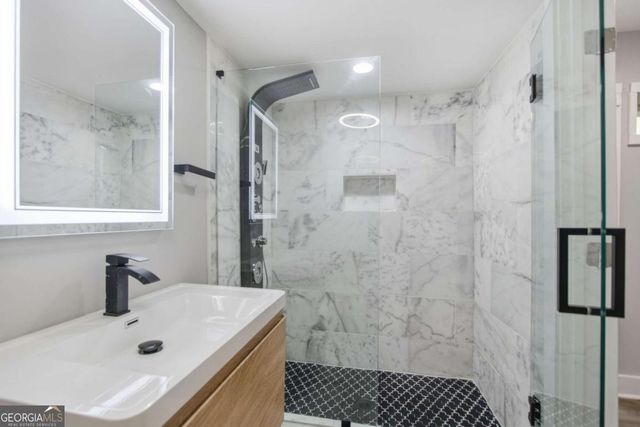 114 Woodhaven Way, Alpharetta, GA 30009