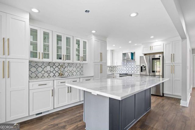 114 Woodhaven Way, Alpharetta, GA 30009