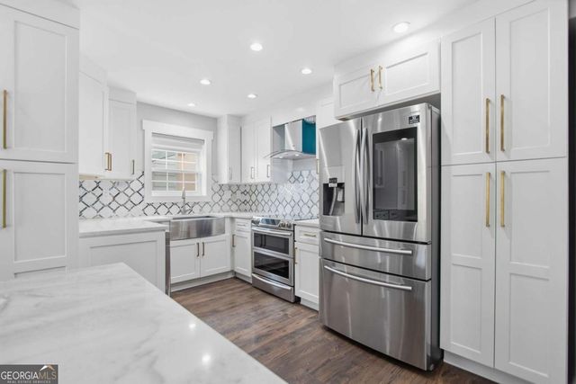 114 Woodhaven Way, Alpharetta, GA 30009