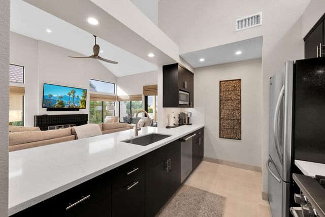 12 Bonita Lane, Palm Desert, CA 92260