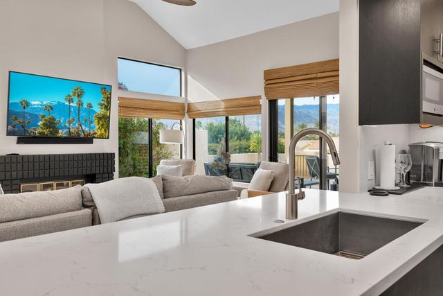 12 Bonita Lane, Palm Desert, CA 92260